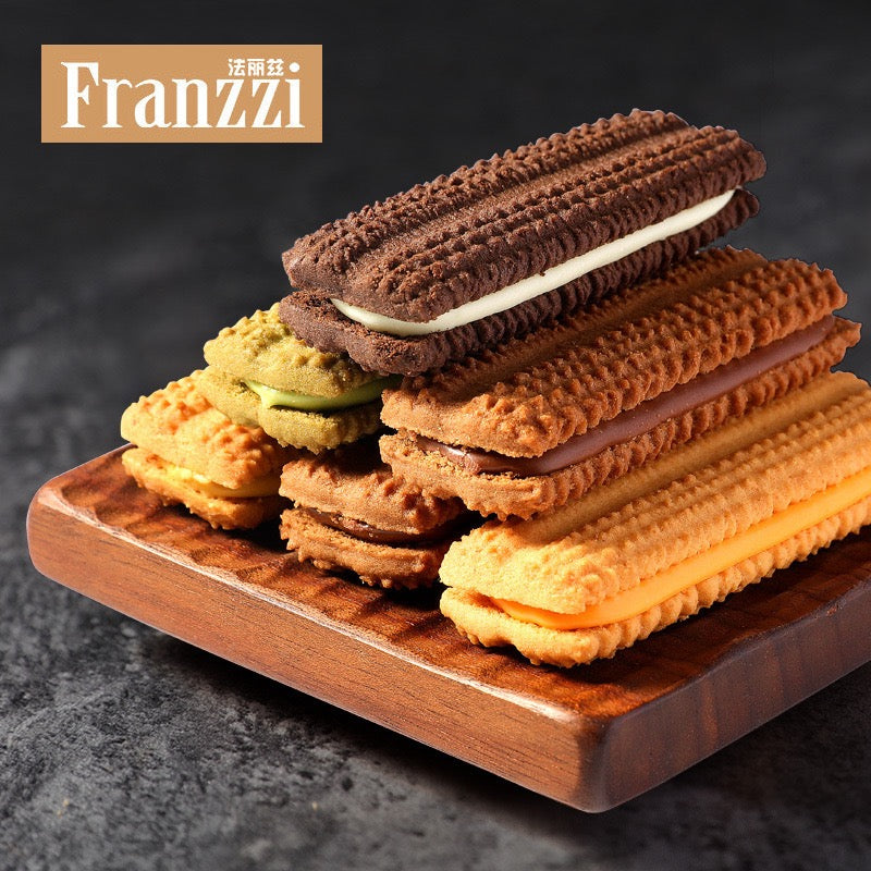 Chinese Franzzi  Sandwich Cookies